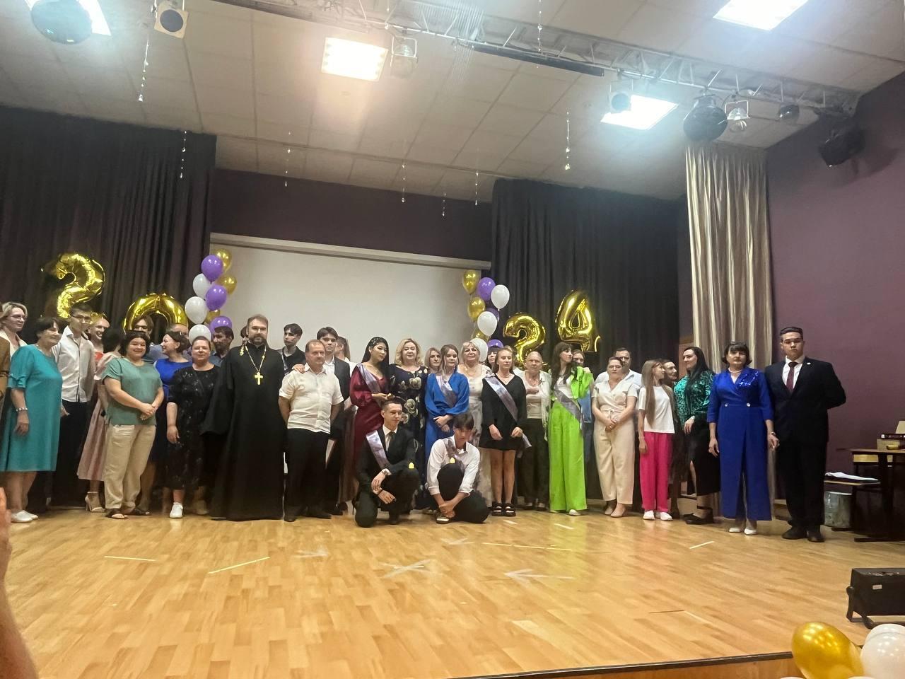 Выпускной вечер одиннадцатиклассников в Икше